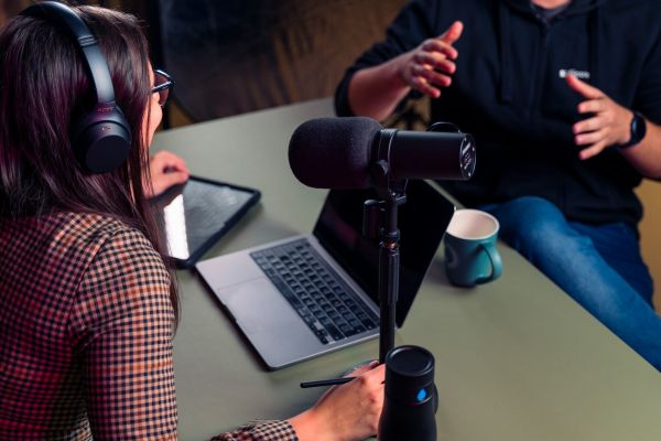 Les avantages d'une agence podcast de marque pour votre communication